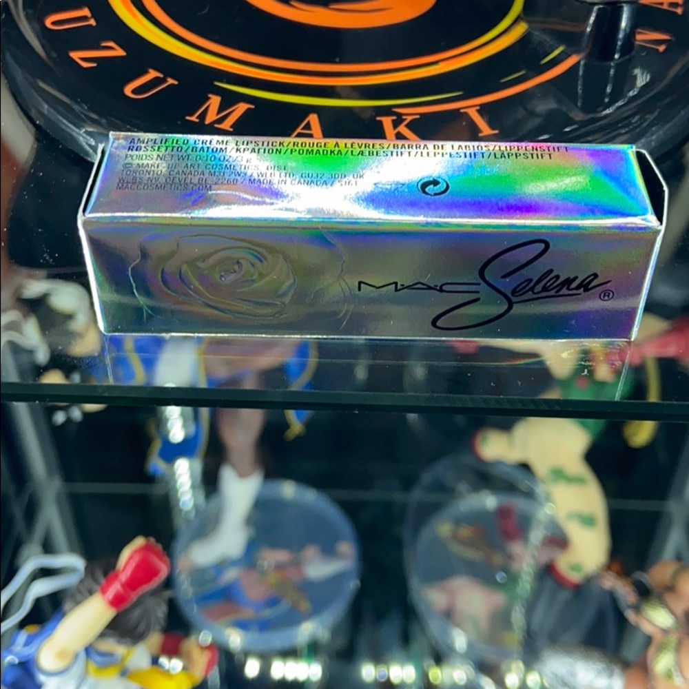 NEW Mac Selena Lipstick La Reina